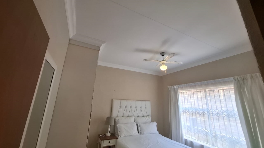3 Bedroom Property for Sale in Safari Gardens North West